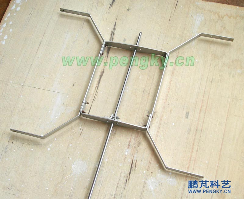 垂直軸可變攻角風(fēng)力機(jī)模型風(fēng)輪支架與主軸