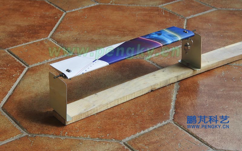 調(diào)整葉片離心部件的位置 