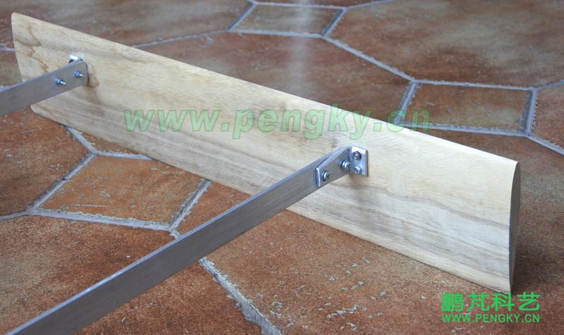 風(fēng)力機(jī)模型制作-在風(fēng)輪支架上安裝葉片