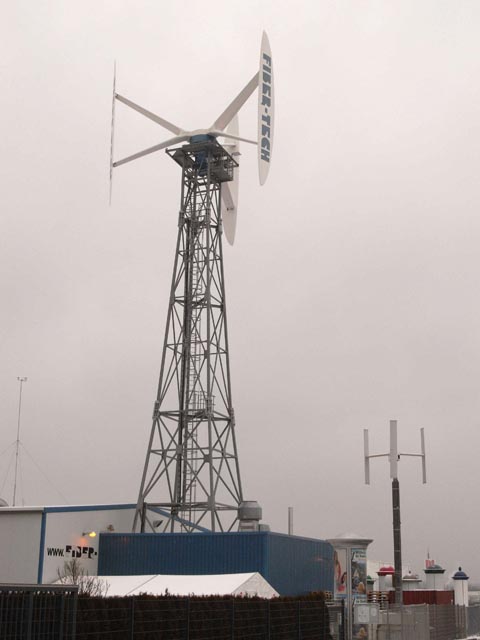 3葉片H形達里厄風(fēng)力機02