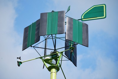 平板擺轉(zhuǎn)式風(fēng)力機(jī)02