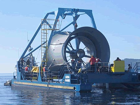 待安裝的擴(kuò)張管渦輪潮流發(fā)電裝置